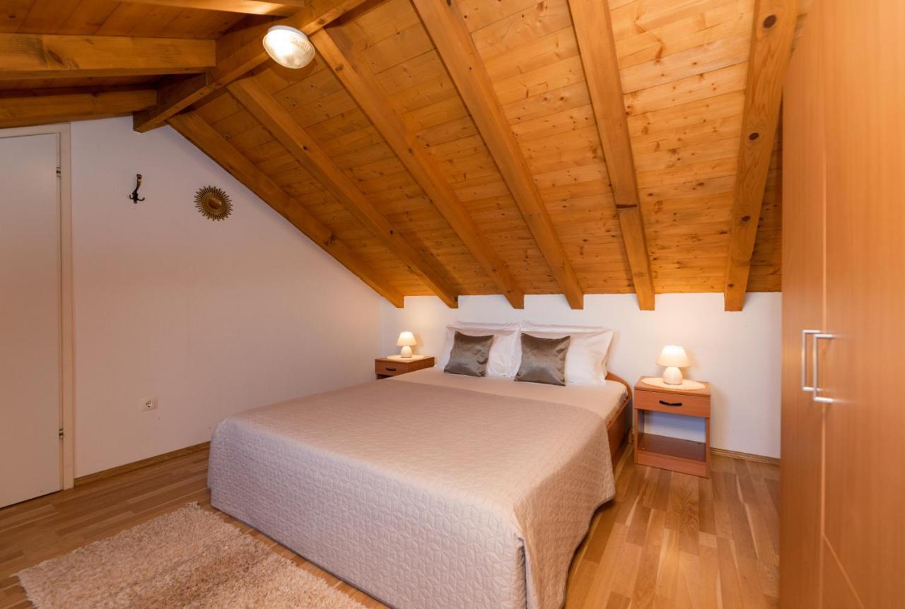Marina Holiday Home ポスティレ エクステリア 写真